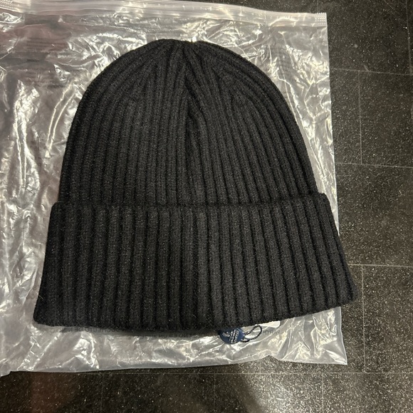Moncler beanie - Picture 2 of 2